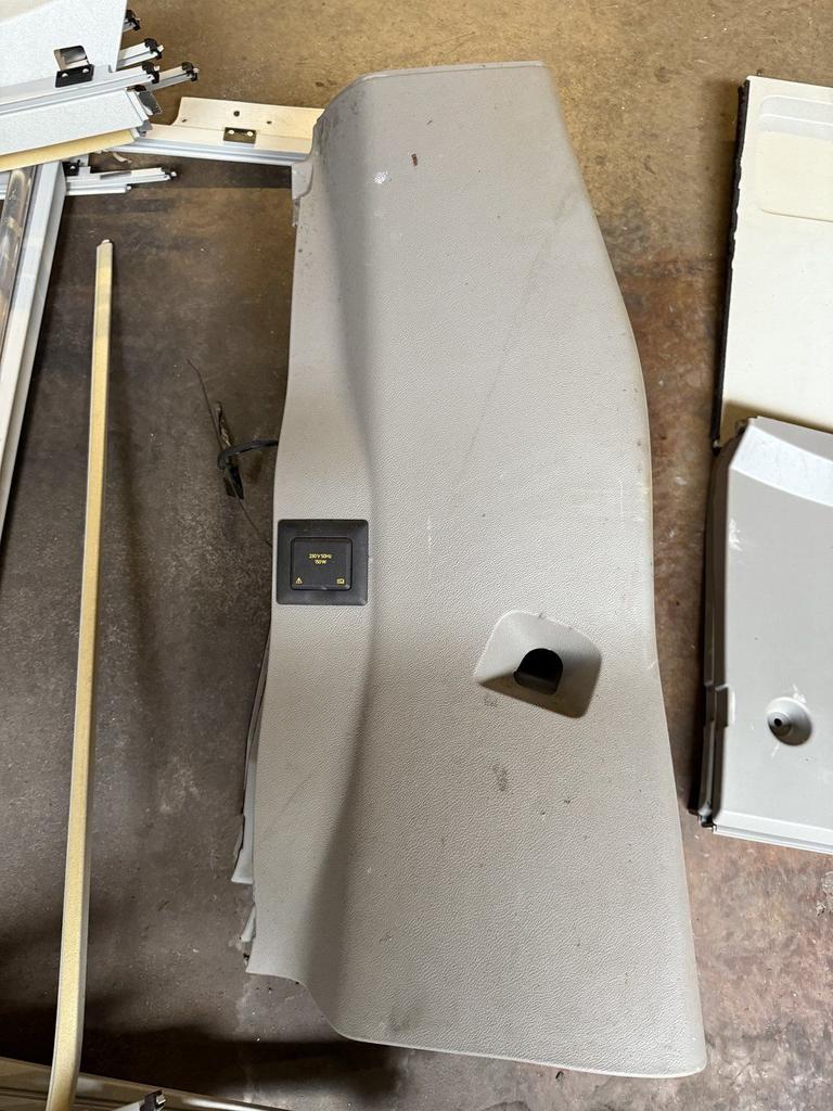 Volkswagen T5 T6 California B-Style Links 7H7867291, Volkswagen, -, Utilisé, -