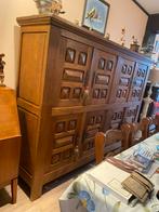 Gratis....grote kast en middelmatige commode in volle eik, Ophalen