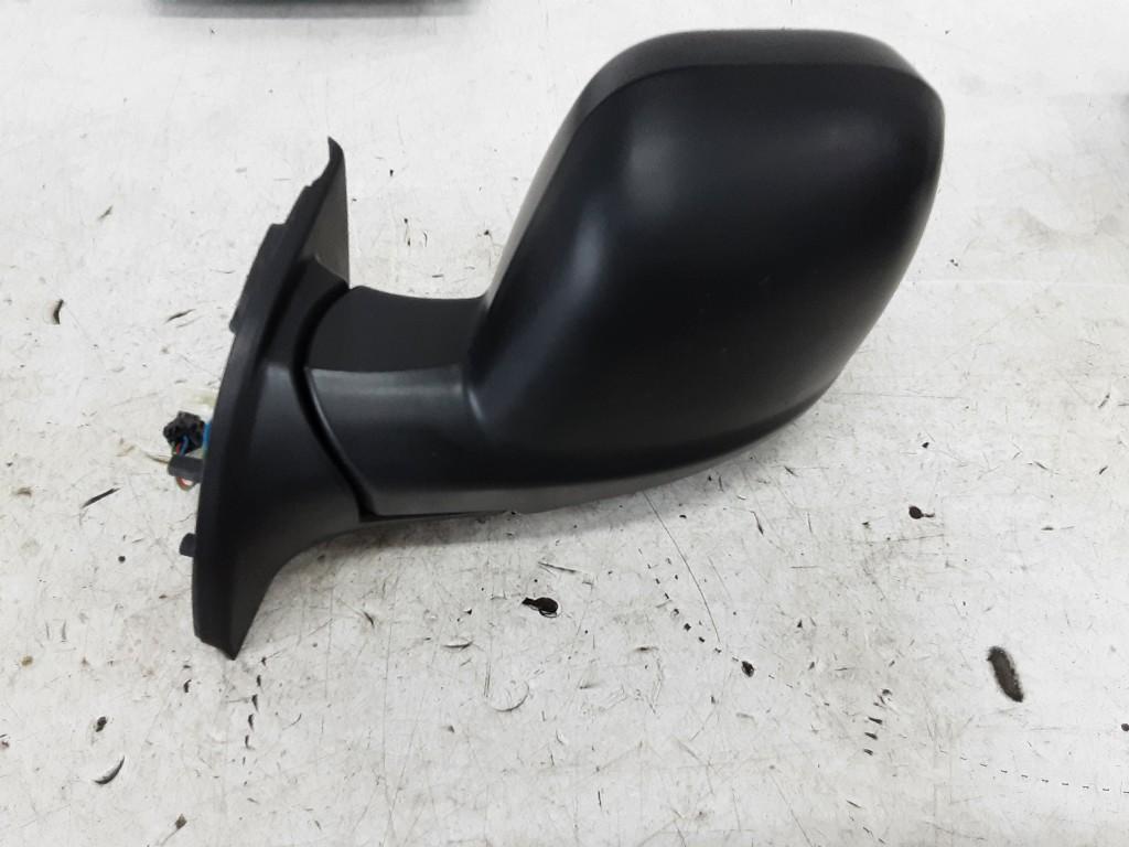 SPIEGEL LINKS Peugeot Partner (GC / GF / GG / GJ / GK), Auto-onderdelen, Gebruikt, Mevr. I. Hauben, Rue de l'Espoir 34 34
4030  GRIVEGNÉE, BE