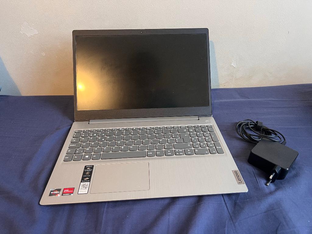 Lenovo IdeaPad 3 - 12gb RAM - 256gb opslag - Ryzen 3500U, 2 tot 3 Ghz, Ryzen 5 3500u, Ophalen of Verzenden, SSD