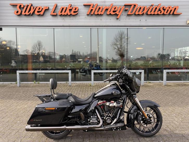 Harley-Davidson CVO Street Glide Blue Steel, Motos, Motos | Harley-Davidson, Autre
