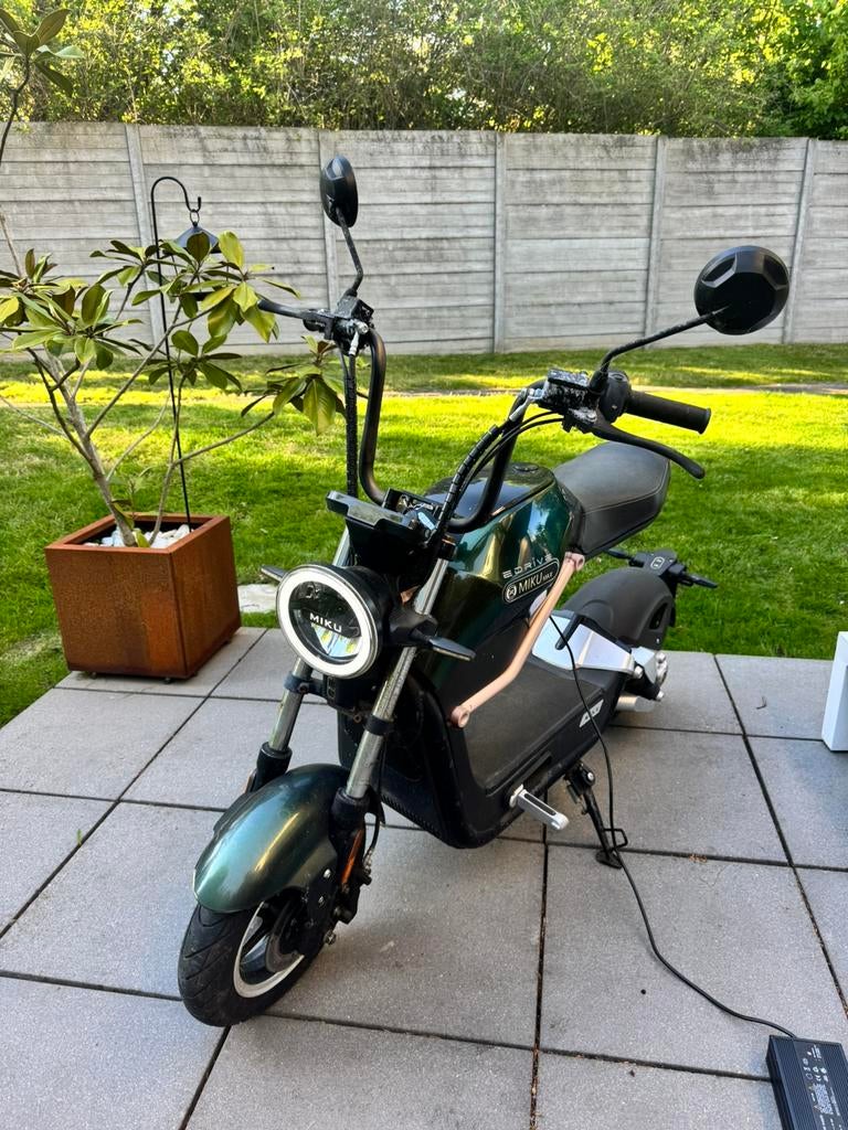 Elektrische scooter - Miku Max, Fietsen en Brommers, Ophalen, Gebruikt