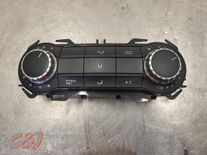 Panneau de commandes chauffage d'un Mercedes Vito, Autos : Pièces & Accessoires, Tableau de bord & Interrupteurs, Mercedes-Benz