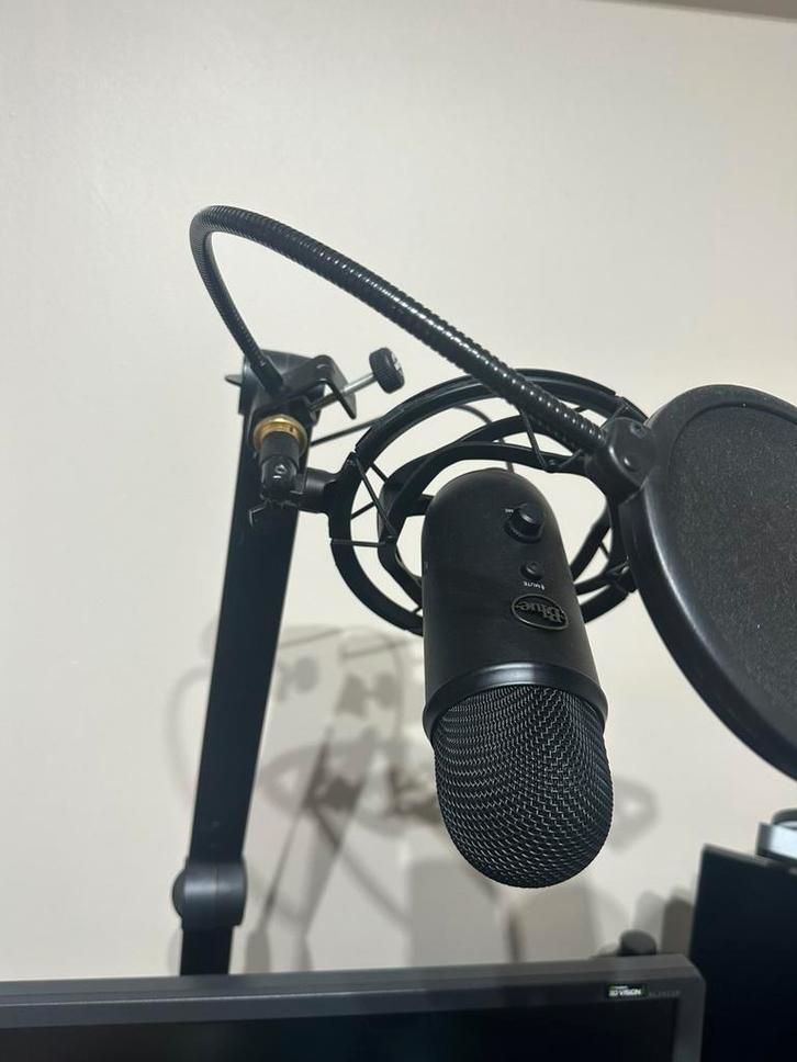 Blue yeti kit complet, Musique & Instruments, Microphones, Comme neuf, Enlèvement