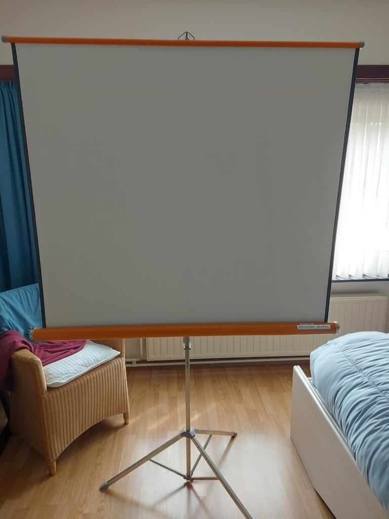 Projectscherm 1,20m op 1,20m, Ophalen