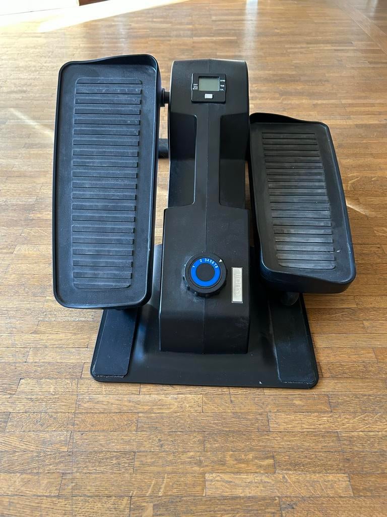 Cubii under desk elleptical, Ophalen, Kunststof, Zo goed als nieuw, Benen