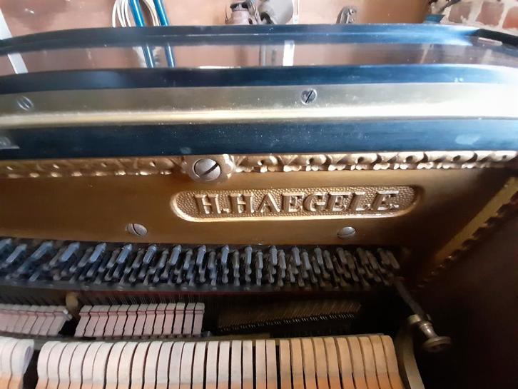 Buffetpiano H Haegele sernr 4019, Musique & Instruments, Pianos, Utilisé, Piano, Noir, Enlèvement