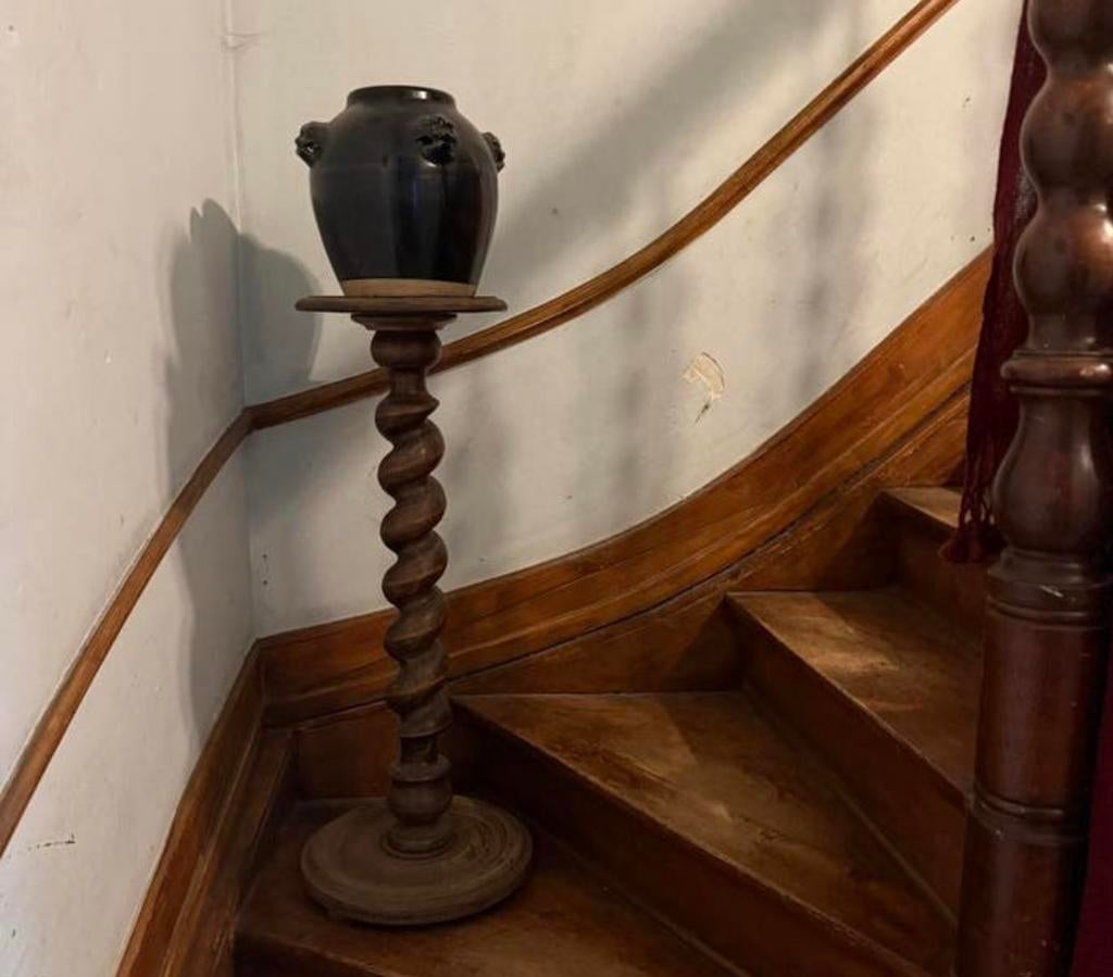 Antieke houten voetstuktafel., Antiek en Kunst, Antiek | Kandelaars, Ophalen, Overige materialen