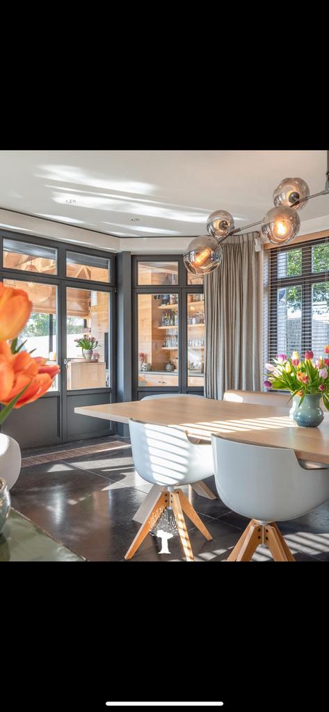 Eettafel lens RR, Enlèvement