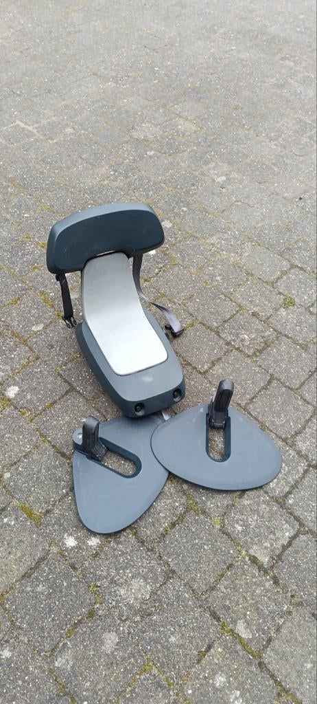 Kinderzitje, Ophalen