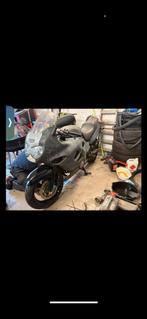 Suzuki gsxf 600, Enlèvement