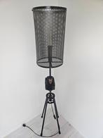 Vloerlamp metaal (uniek stuk), Ophalen