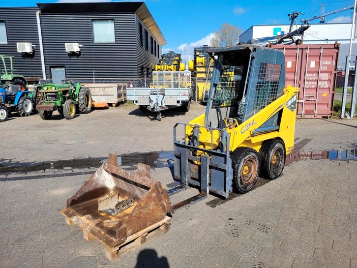 Gehl 1640t schranklader, Zakelijke goederen, Machines en Bouw | Kranen en Graafmachines, Ophalen