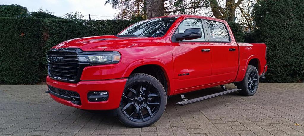 Dodge Ram Laramie Night Premium €68.900,- excl btw, Auto's, Automaat, Overige modellen, Overige kleuren, 5 zetels