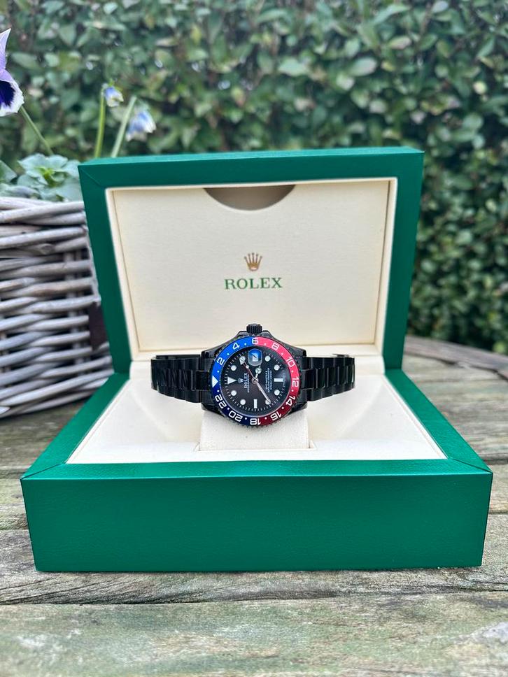 Rolex GMT-Master « Pepsi » tout noir, Bijoux, Sacs & Beauté, Montres | Hommes, Neuf, Rolex, Enlèvement ou Envoi