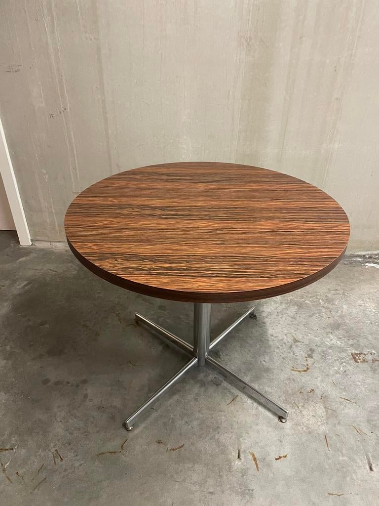 Ronde eettafel, Ophalen, Zo goed als nieuw