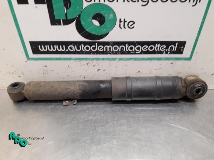 Schokdemper links-achter van een Opel Zafira B (Zafira B 05-, Auto-onderdelen, Ophanging en Onderstel, Opel, Gebruikt, 3 maanden garantie