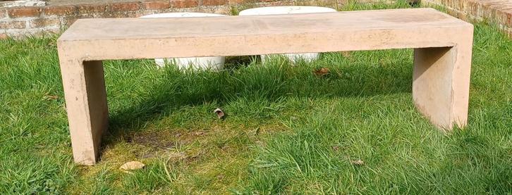 Betonnen bank Oker geel, Tuin en Terras, Tuinbanken, Nieuw, Overige materialen, Ophalen