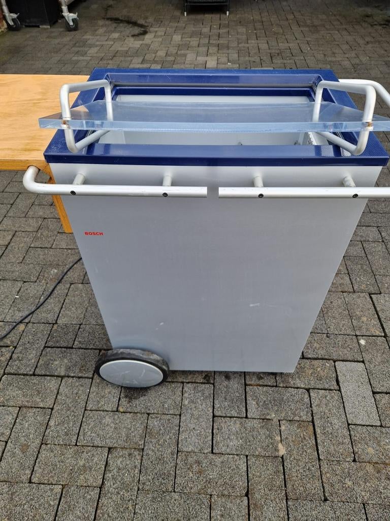 Bosch koelkast op wielen, Enlèvement, Utilisé