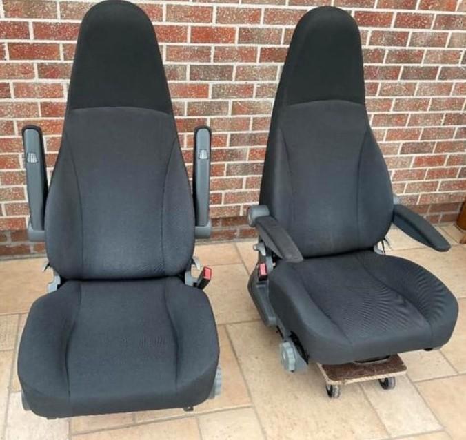 2 x stoelen merk FASP, model 610 voor in een campervan., Auto-onderdelen, Interieur en Bekleding, Citroën, Fiat, Peugeot, Nieuw