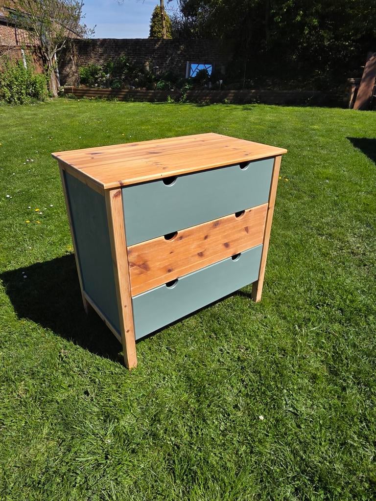 Très jolie commode en pin. Vintage, Enlèvement