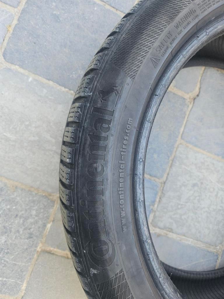 Pneus de contact d'hiver Continental, Enlèvement