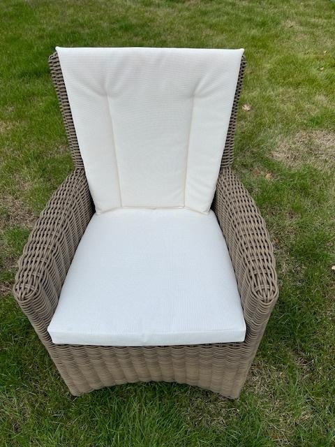 6 tuinstoelen met bijhorende kussens, Ophalen, Zo goed als nieuw, Kunststof