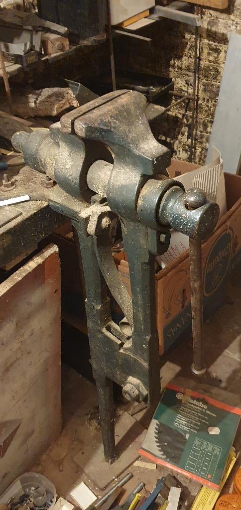 Étau d'établi, Bricolage & Construction, Enlèvement, Étau