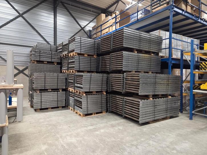 Partij 1200mm rollenbaan  diverse lengtes, breedte rol 825mm, Divers, Divers Autre, Utilisé, Enlèvement