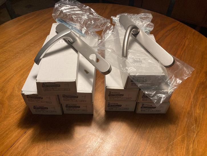 10 Fekto deurkrukken op plaat 30 mm, Bricolage & Construction, Fenêtres & Moustiquaires, Neuf, Enlèvement ou Envoi