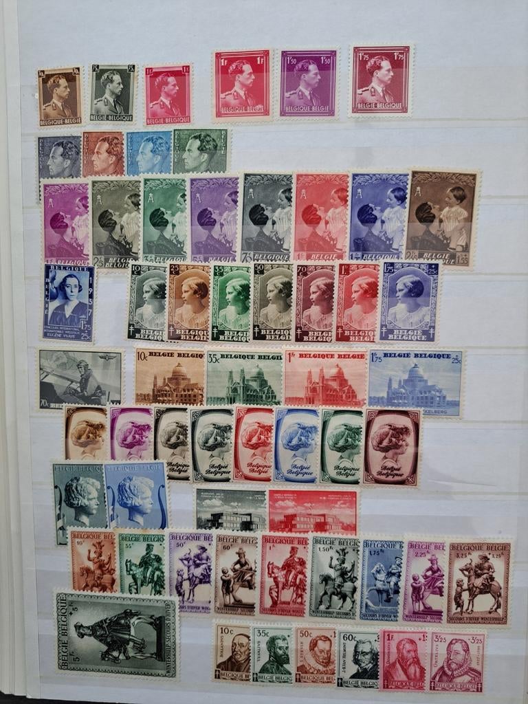 À vendre : 3 albums DAVO estampillés, Timbres & Monnaies, Timbres | Albums complets & Collections, Enlèvement ou Envoi