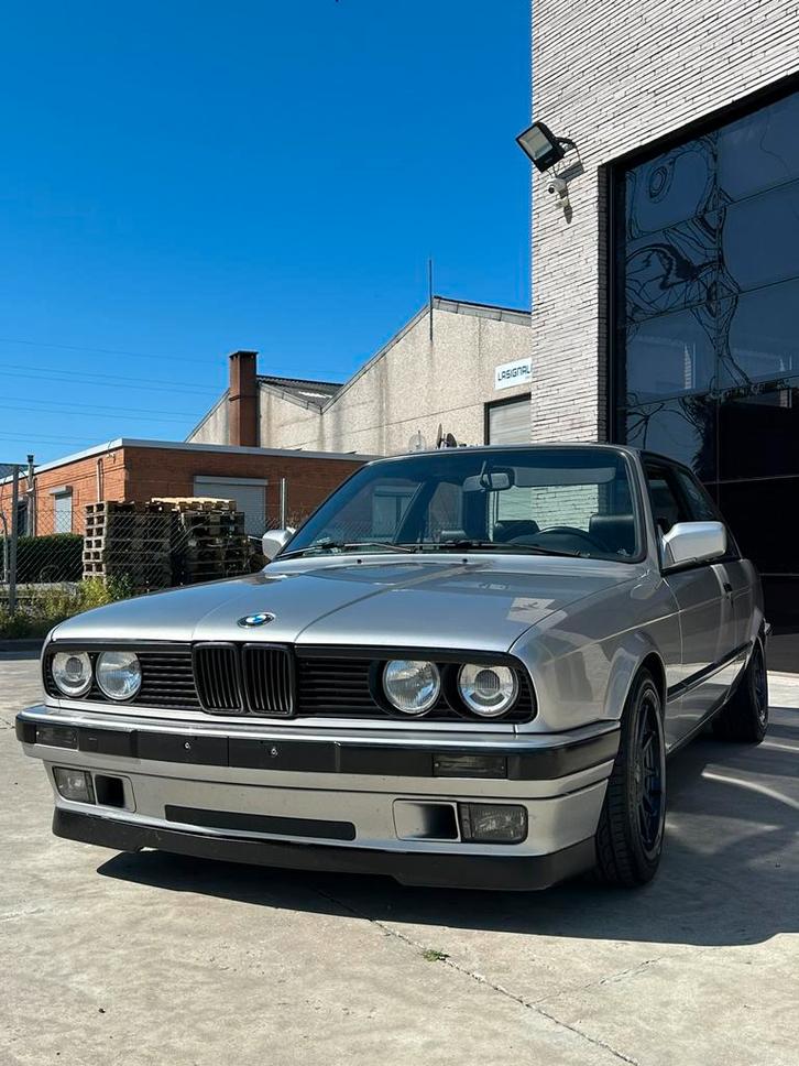 Bmw e30 318 is, Auto's, BMW, Particulier, 3 Reeks, Open dak, Benzine, Euro 3, Coupé, 3 deurs, Handgeschakeld, Zilver of Grijs