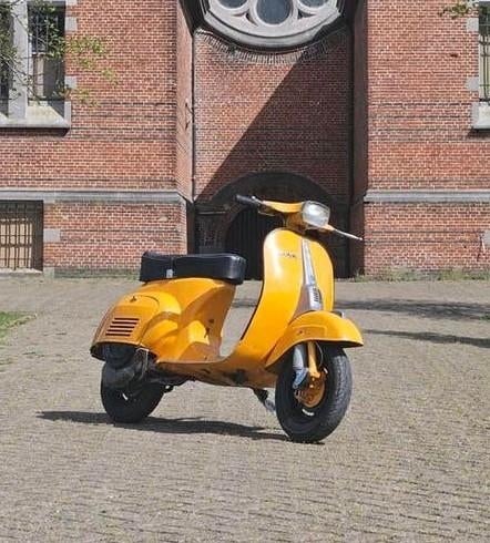 Vespa 50 special, Fietsen en Brommers, Scooters | Vespa, Zo goed als nieuw, Klasse B (45 km/u), Tweetakt, Ophalen