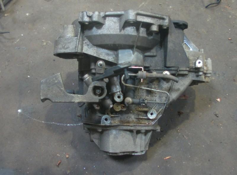 BOITE DE VITESSES Caddy III (2KA,2KH,2CA,2CH) (LNY), Nijverheidstraat 1a 1a
5405 AJ  UDEN, NL, Utilisé, Dhr. R. Verberk, Info@VerberkAutodemontage.nl