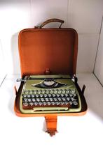 Typemachine GROMA Kolibri. DDR. Jaartal 1955. Ultra plat., Ophalen of Verzenden, Gebruikt