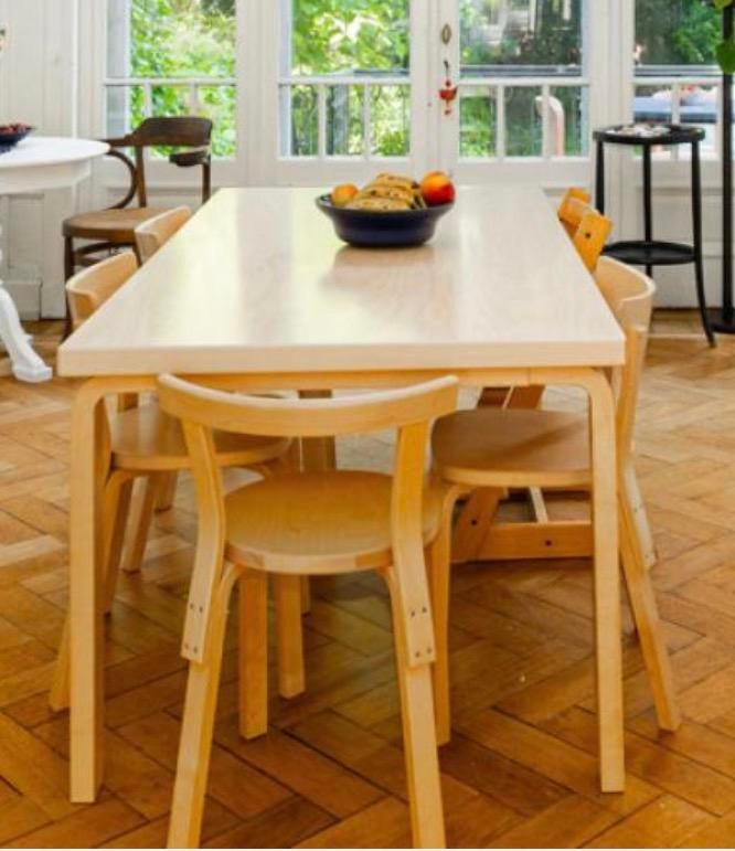 Table Artek Aalto 83 - Bouleau, Maison & Meubles, Tables | Tables mange-debout, Comme neuf, Enlèvement