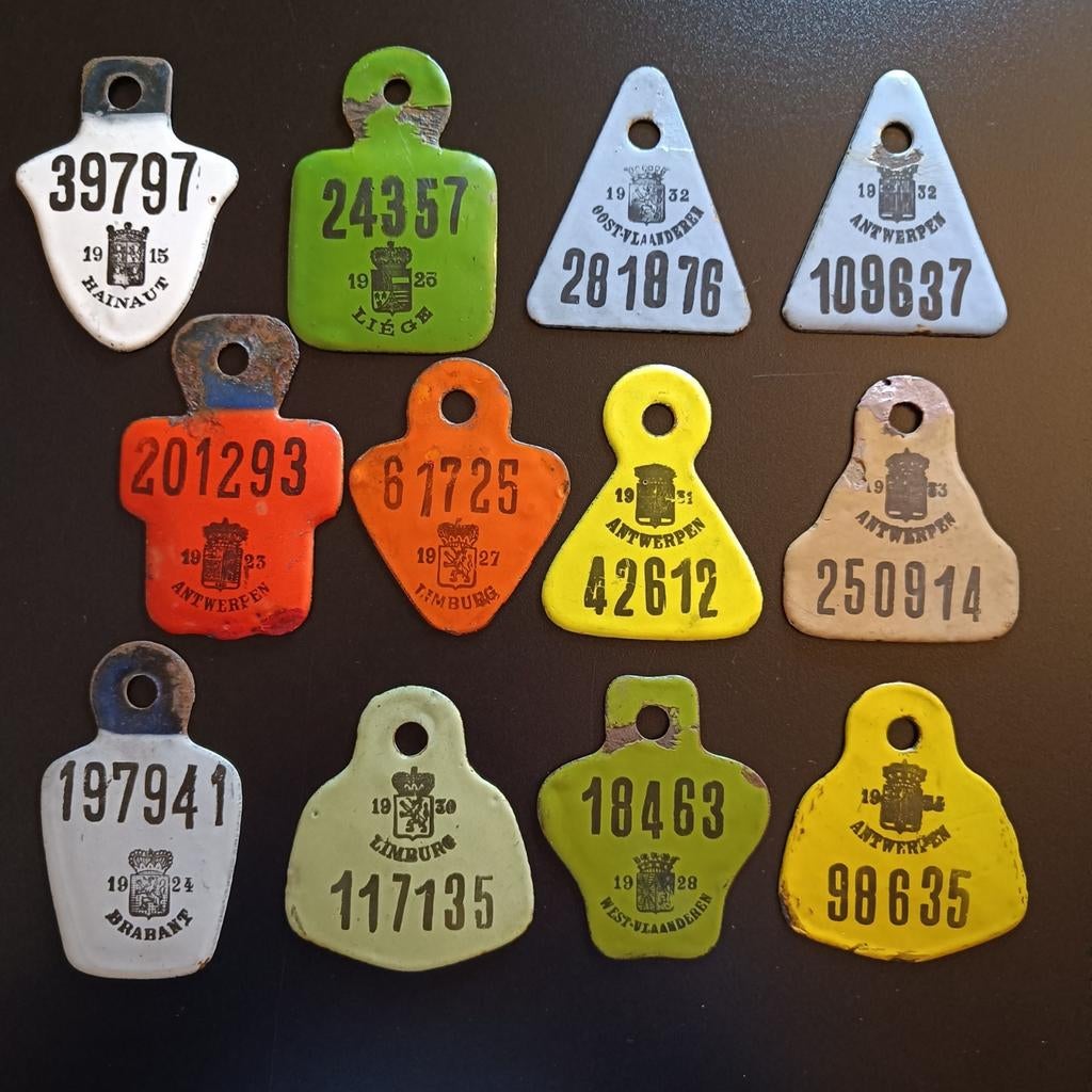 Plaques fiscales anciennes pour vélos en émail., Antiquités & Art, Enlèvement ou Envoi