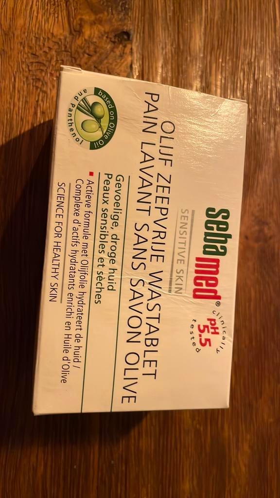 Pakket verzorgingsproducten, Ophalen, Reiniging