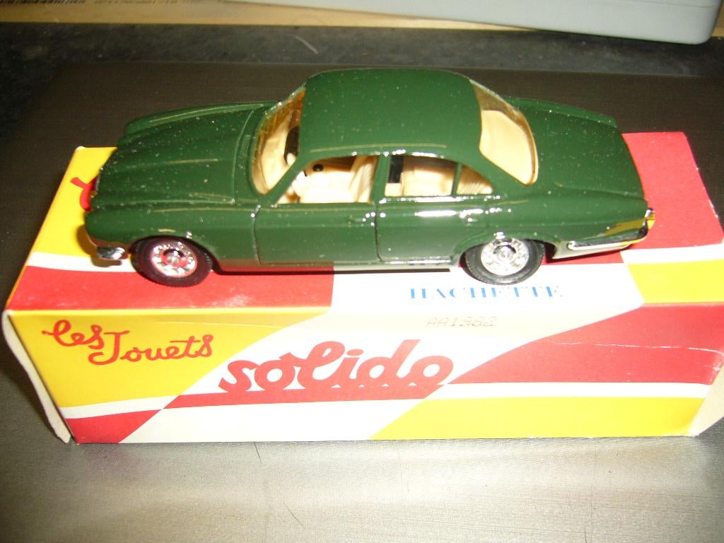 voiture miniature 1/43, Ophalen of Verzenden, Zo goed als nieuw, Auto