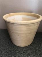 Bloempotje beige/gele kleur 2euro, Ophalen of Verzenden, Zo goed als nieuw