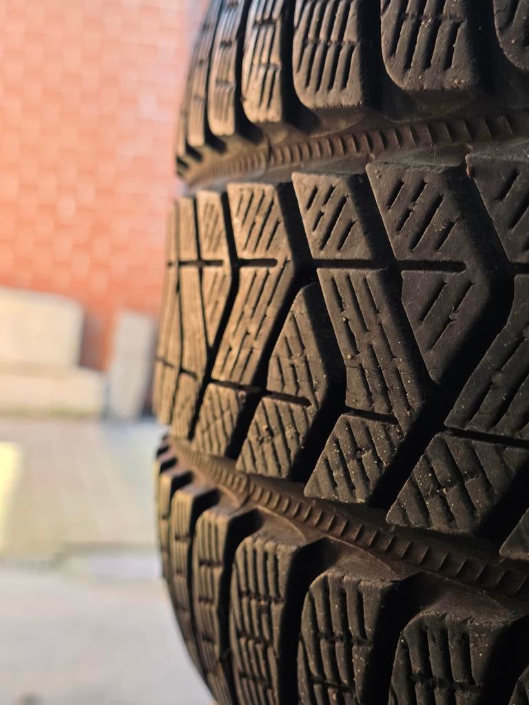 Set winterbanden pirelli scorpion winter, Autos : Pièces & Accessoires, Pneus & Jantes, Pneus hiver, Pneu(s), Véhicule tout-terrain