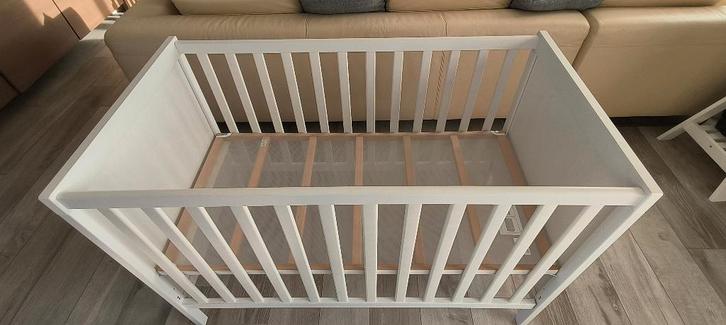 Ikea baby bed, Kinderen en Baby's, Kinderkamer | Bedden, Gebruikt, Minder dan 140 cm, Minder dan 70 cm, Lattenbodem, Matras, Ophalen