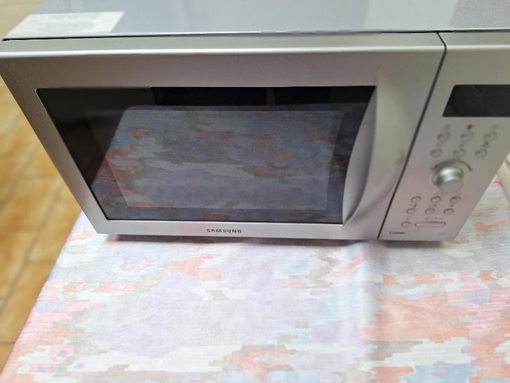 Samsung CE1071 combi-oven (microgolf + oven + grill), Electroménager, Micro-ondes, Utilisé, Autoportant, 45 à 60 cm, Gril, Air chaud