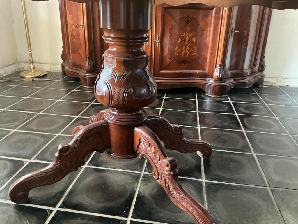 Eetkamer, Enlèvement