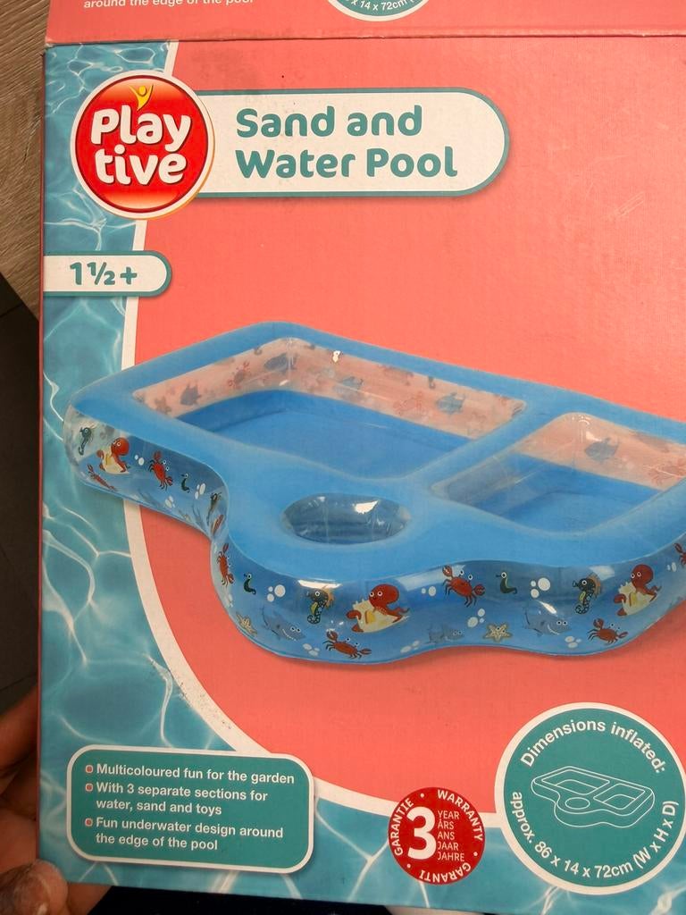 Piscine pour bébés et bac à sable, Enfants & Bébés, Jouets | Extérieur | Figurines gonflables, Enlèvement, Neuf