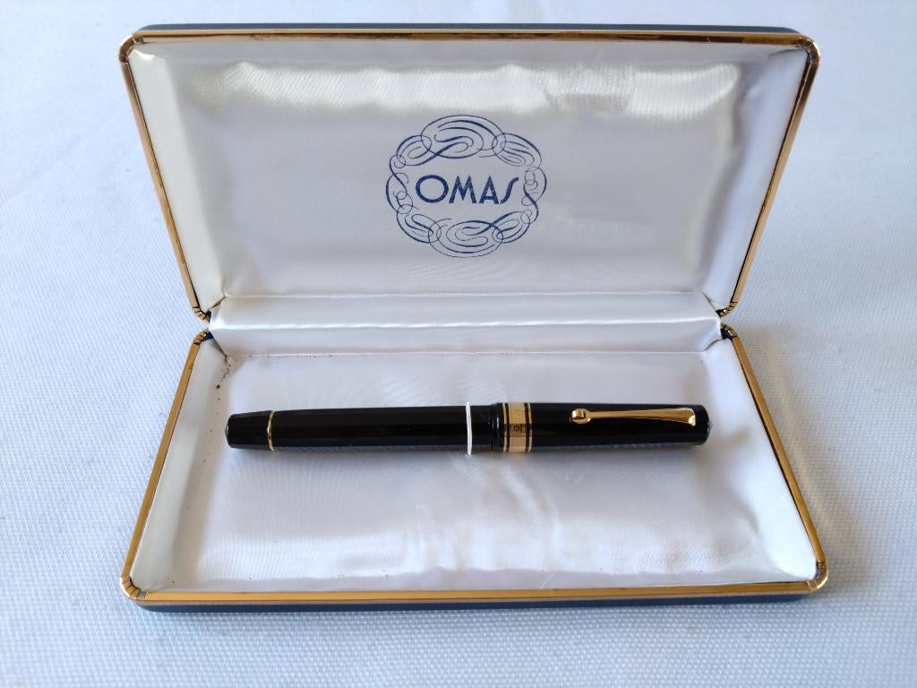 OMAS Milord 18K/750 gouden M-Nib, Verzamelen, Pennenverzamelingen, Zo goed als nieuw, Vulpen, Overige merken, Met doosje, Ophalen of Verzenden