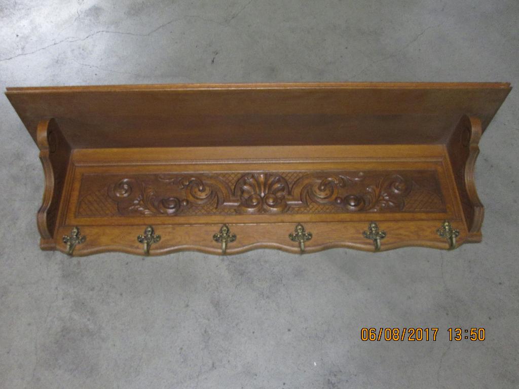 Archelle en chêne.  Bois sculpté., Antiek en Kunst, Antiek | Meubels | Kasten, Ophalen