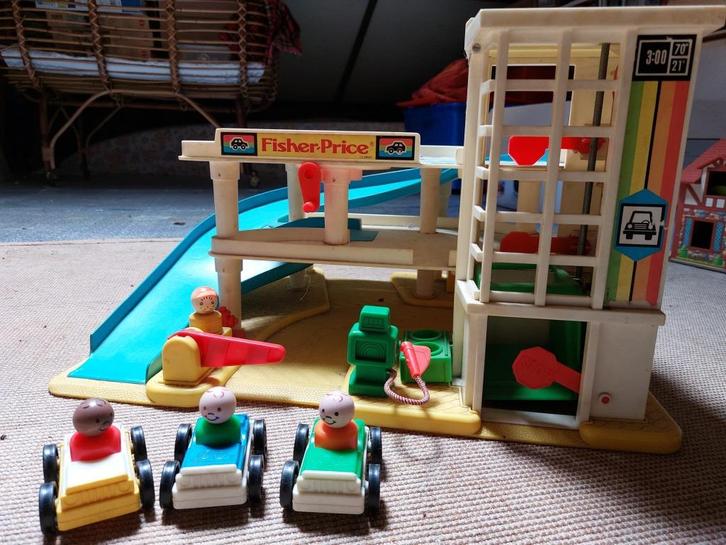 Fisher Price garage + mini van, Kinderen en Baby's, Speelgoed | Fisher-Price, Gebruikt, Speelset, Ophalen of Verzenden