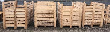 Houten boxen voor oa. stapelen van brandhout beschikbaar voor biedingen