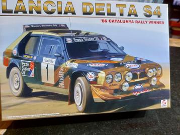 Beemax (B24034): Lancia Delta S4 au 1:24